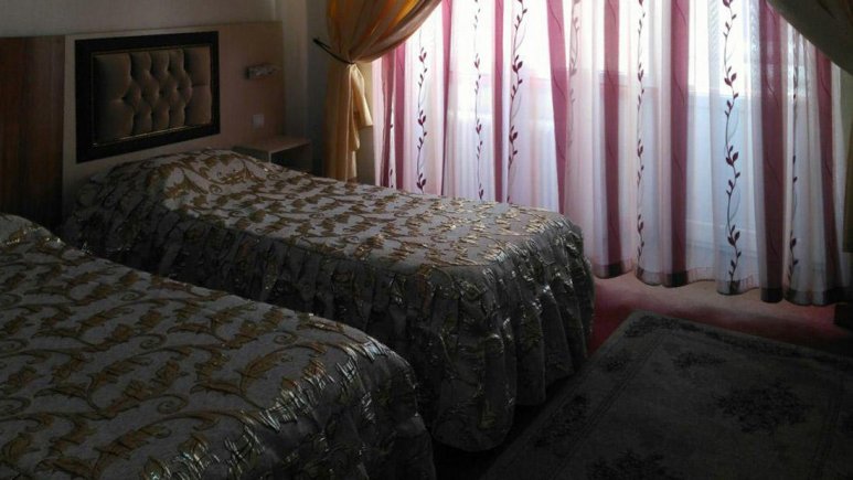 اتاق دو تخته توئین هتل ساسان تهران